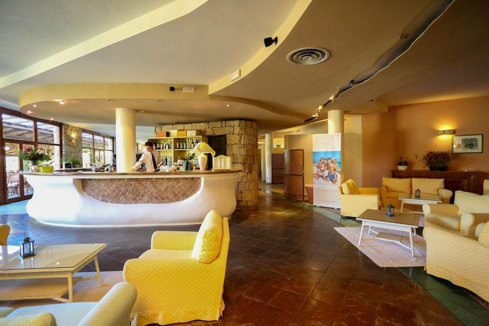 Sporting Hotel Tanca Manna Cannigione Exterior photo